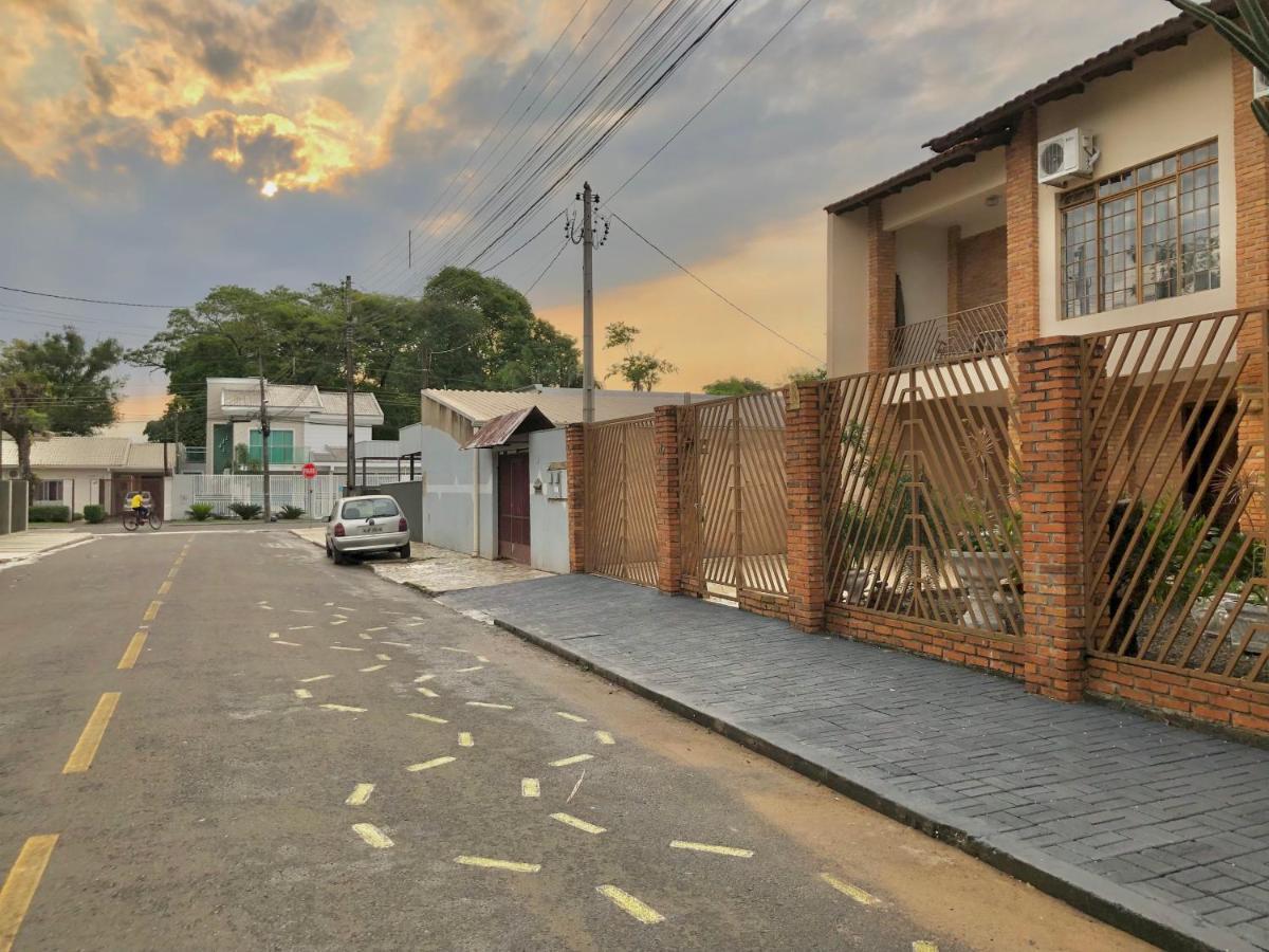 Вилла Casa Com Piscina Proximo Atrativos/ Wifi/ Garagem Фос-ду-Игуасу Экстерьер фото