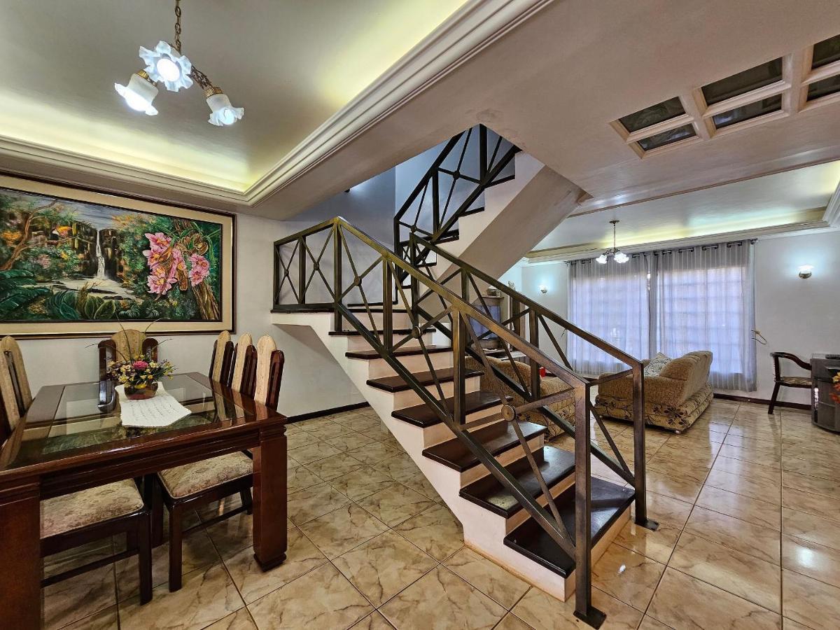 Вилла Casa Com Piscina Proximo Atrativos/ Wifi/ Garagem Фос-ду-Игуасу Экстерьер фото